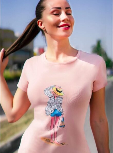 T-shirt with colored embroidery designs